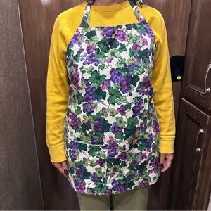 Grape Print Apron